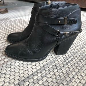 Dolce Vita Herlene Leather Bootie